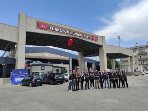 A­r­d­a­h­a­n­ ­T­ü­r­k­ö­z­ü­ ­S­ı­n­ı­r­ ­K­a­p­ı­s­ı­ ­a­ç­ı­l­d­ı­